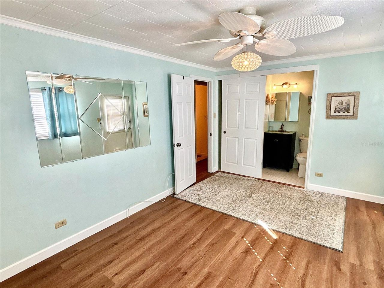 144 Americana Court Ne, Unit 218, Saint Petersburg, FL 33702 Photo