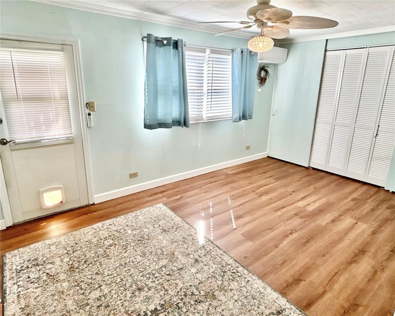 144 Americana Court Ne, Unit 218, Saint Petersburg, FL 33702 Photo