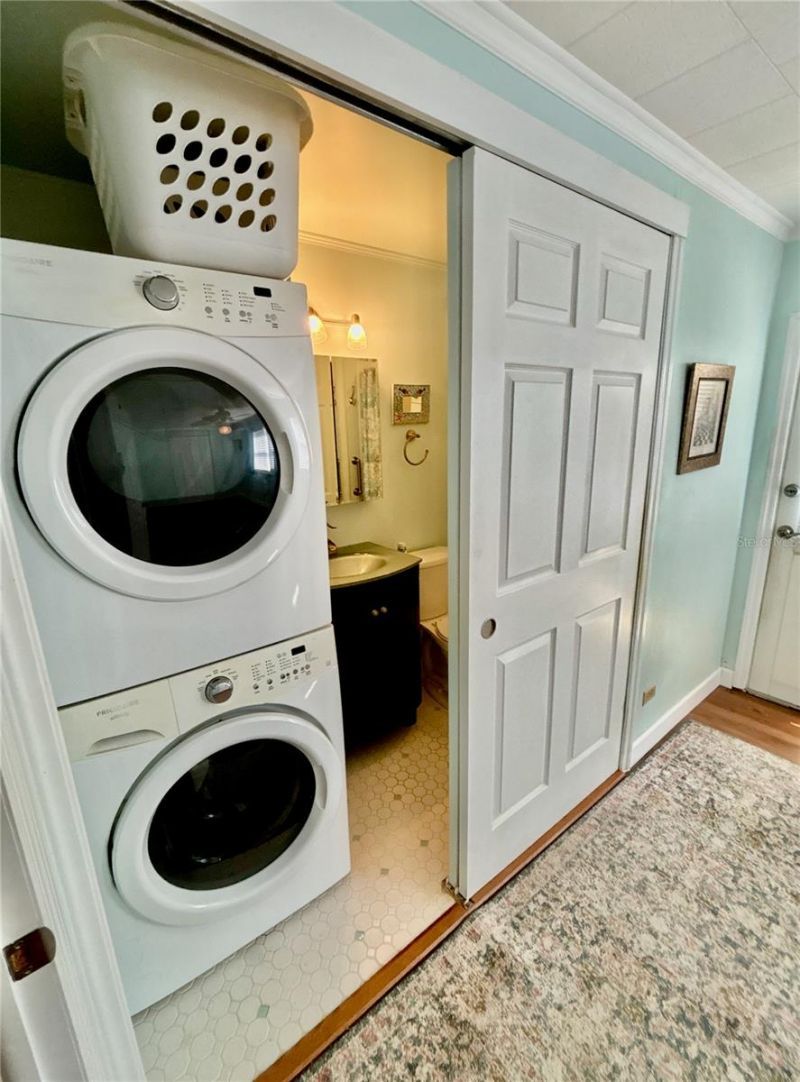 144 Americana Court Ne, Unit 218, Saint Petersburg, FL 33702 Photo