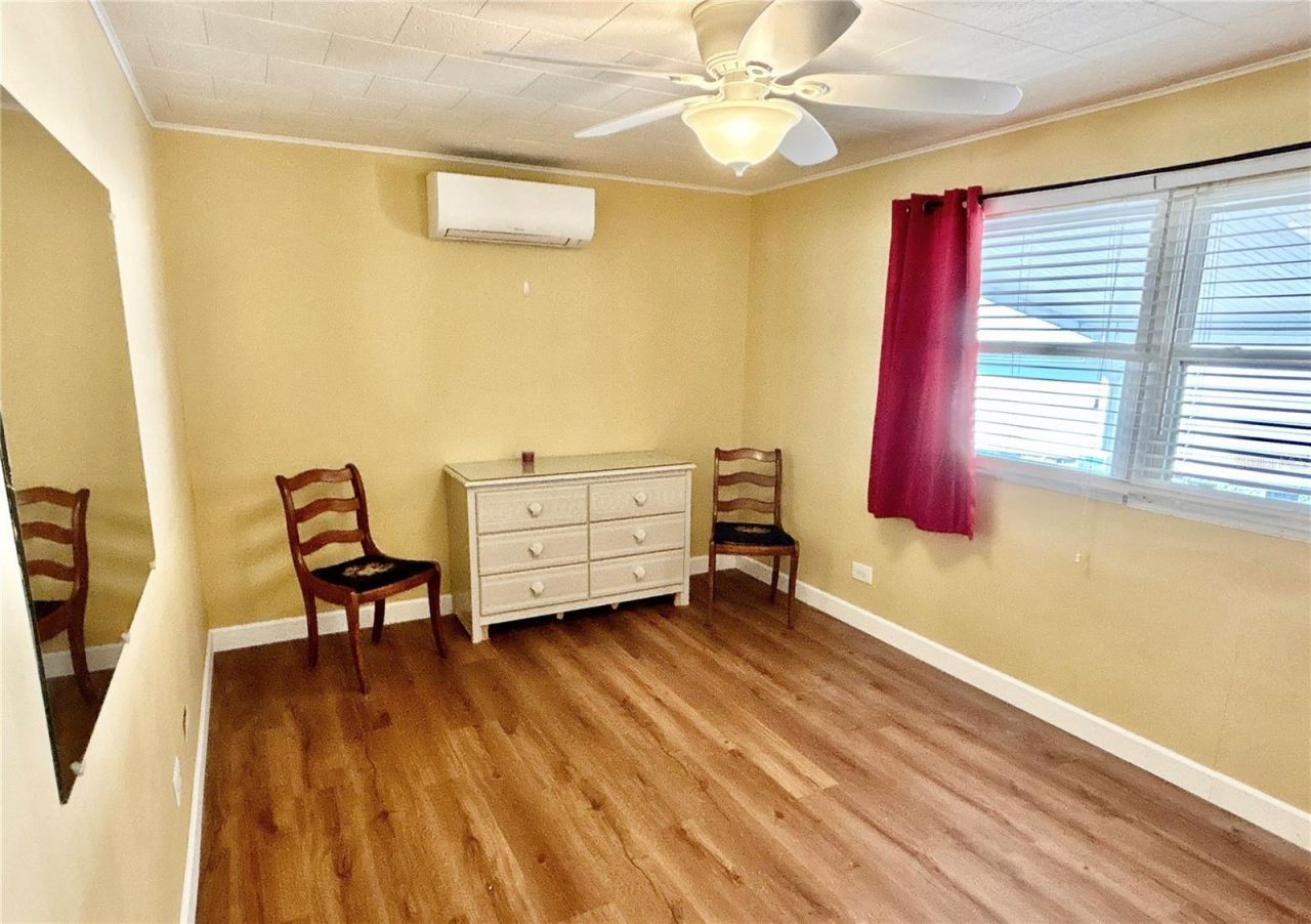 144 Americana Court Ne, Unit 218, Saint Petersburg, FL 33702 Photo