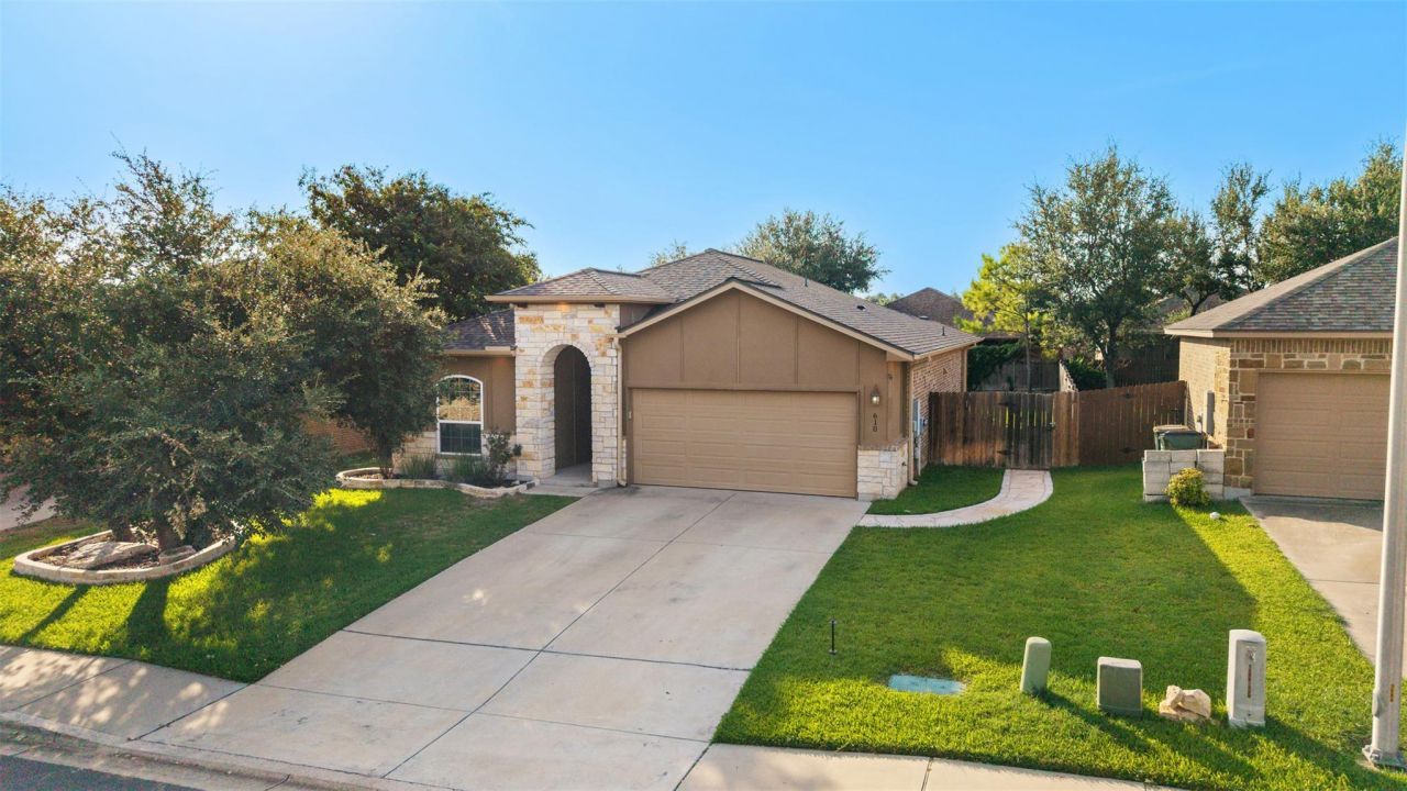 610 Algerita Dr, Georgetown, TX 78628 Main Photo