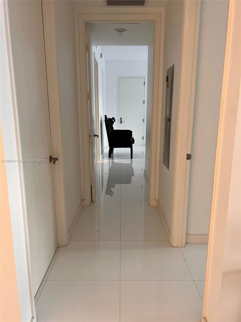 15811 Collins Ave, Unit 605, Sunny Isles Beach, FL 33160 Photo