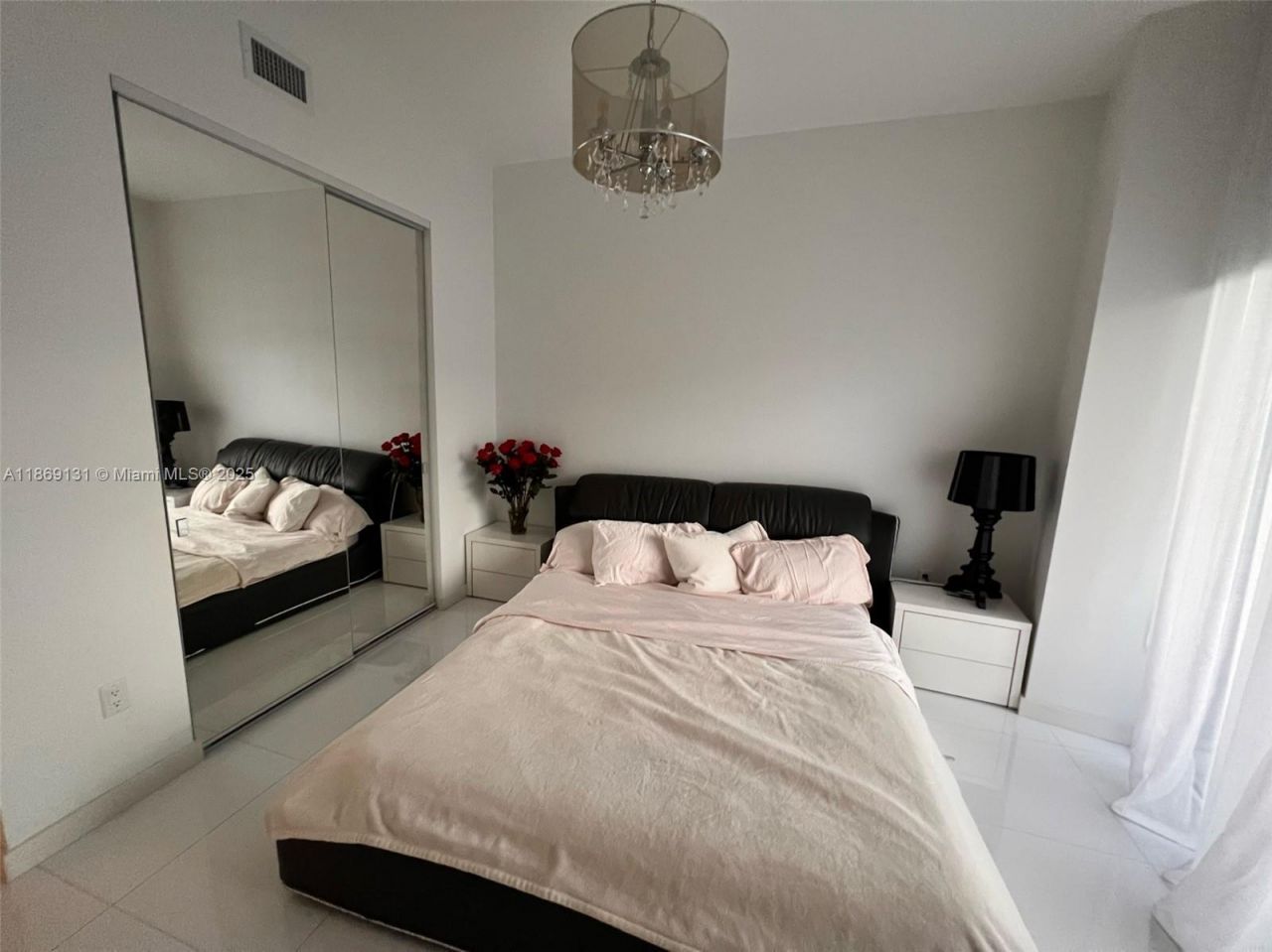 15811 Collins Ave, Unit 605, Sunny Isles Beach, FL 33160 Photo