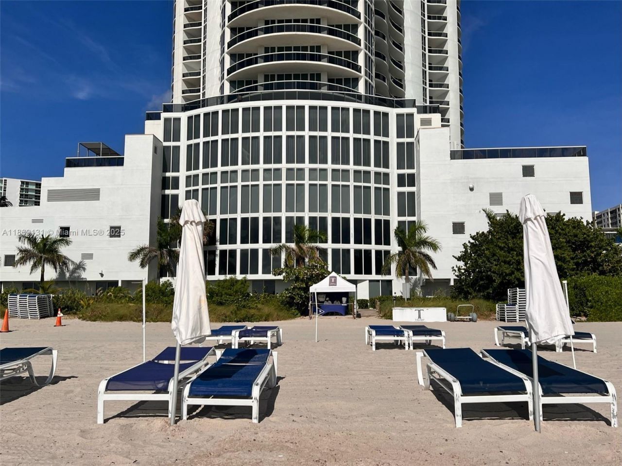 15811 Collins Ave, Unit 605, Sunny Isles Beach, FL 33160 Photo