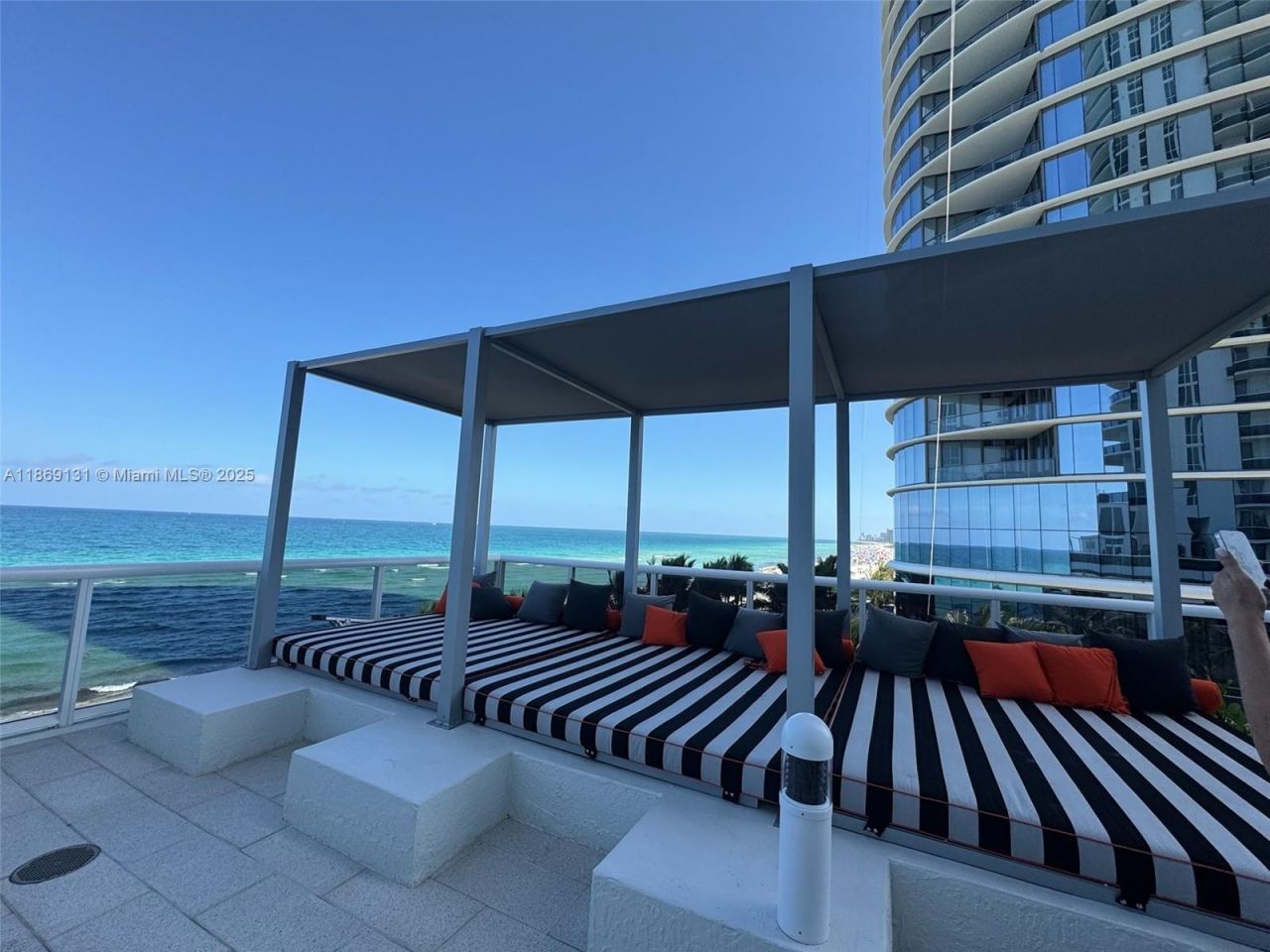 15811 Collins Ave, Unit 605, Sunny Isles Beach, FL 33160 Photo