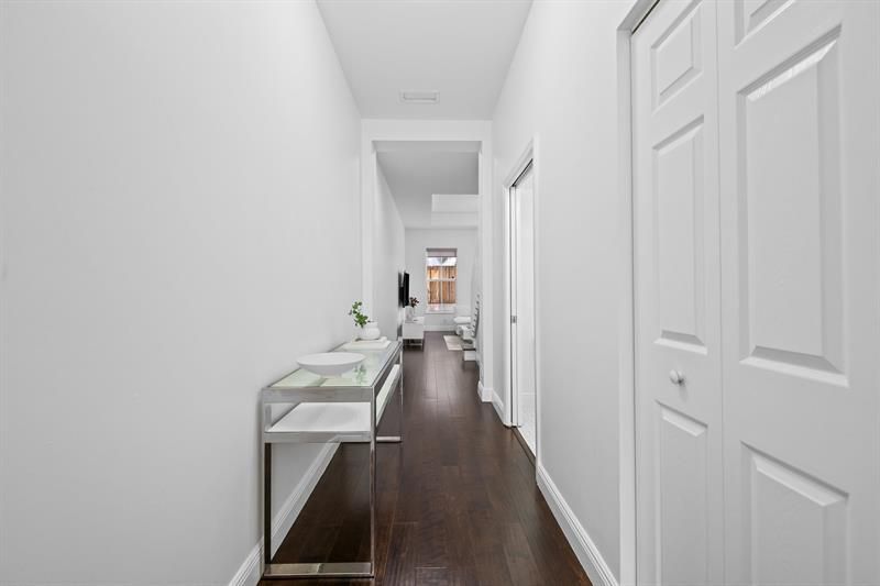 515 SW 18th Avenue, Unit 18, Fort Lauderdale, FL 33312 Photo