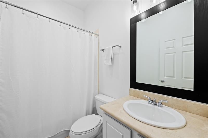 515 SW 18th Avenue, Unit 18, Fort Lauderdale, FL 33312 Photo