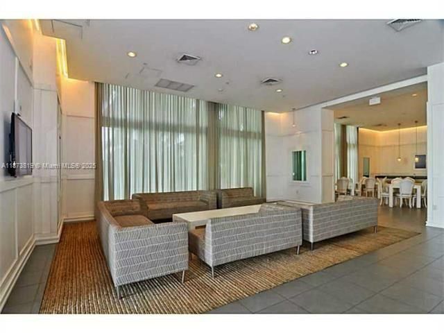 90 SW 3rd St, Unit 1809, Miami, FL 33130 Photo