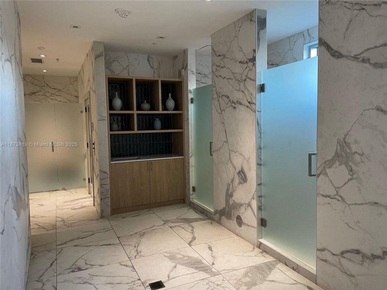 90 SW 3rd St, Unit 1809, Miami, FL 33130 Photo