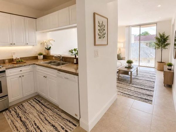102 SW 6th Ave, Unit 205, Miami, FL 33130