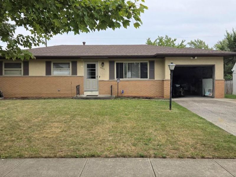 4904 Almont Drive, Columbus, OH 43229 Photo 1