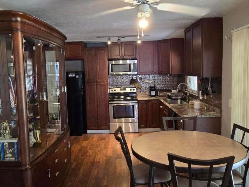 4904 Almont Drive, Columbus, OH 43229 Photo 4