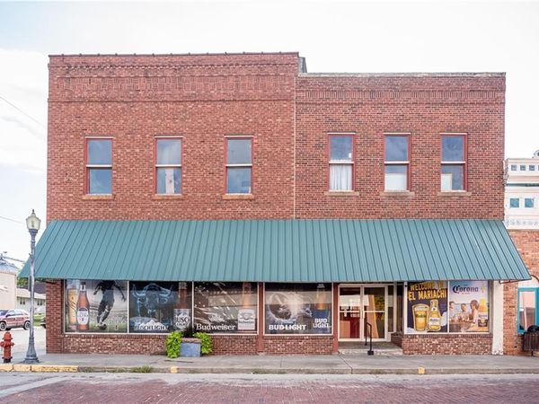 301 S Miller Street, Sweet Springs, MO 65351