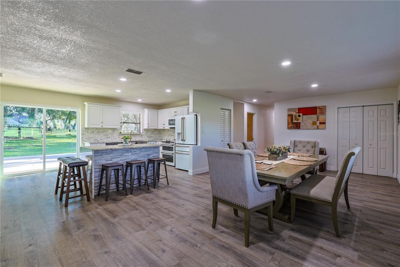 3875 SE 118th Lane, Belleview, FL 34420 Photo