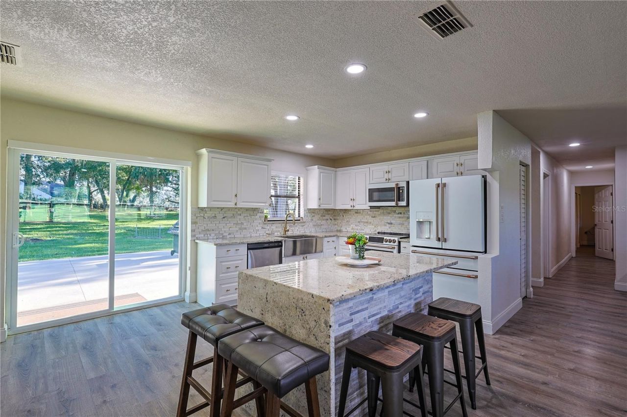 3875 SE 118th Lane, Belleview, FL 34420 Photo