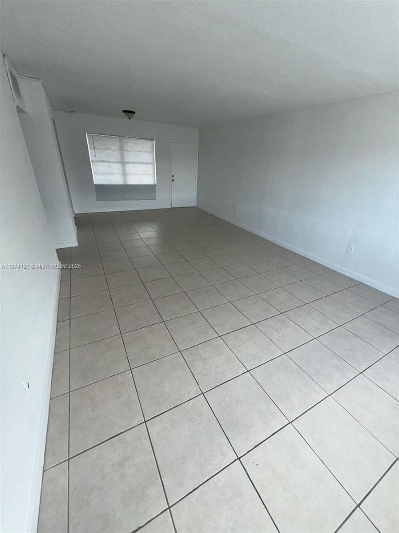 13700 NE 6th Ave, Unit 213, North Miami, FL 33161 Photo