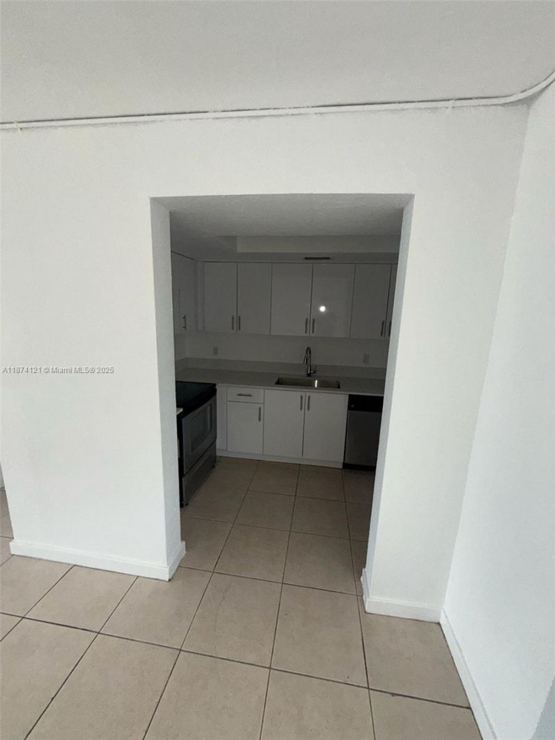13700 NE 6th Ave, Unit 213, North Miami, FL 33161 Photo