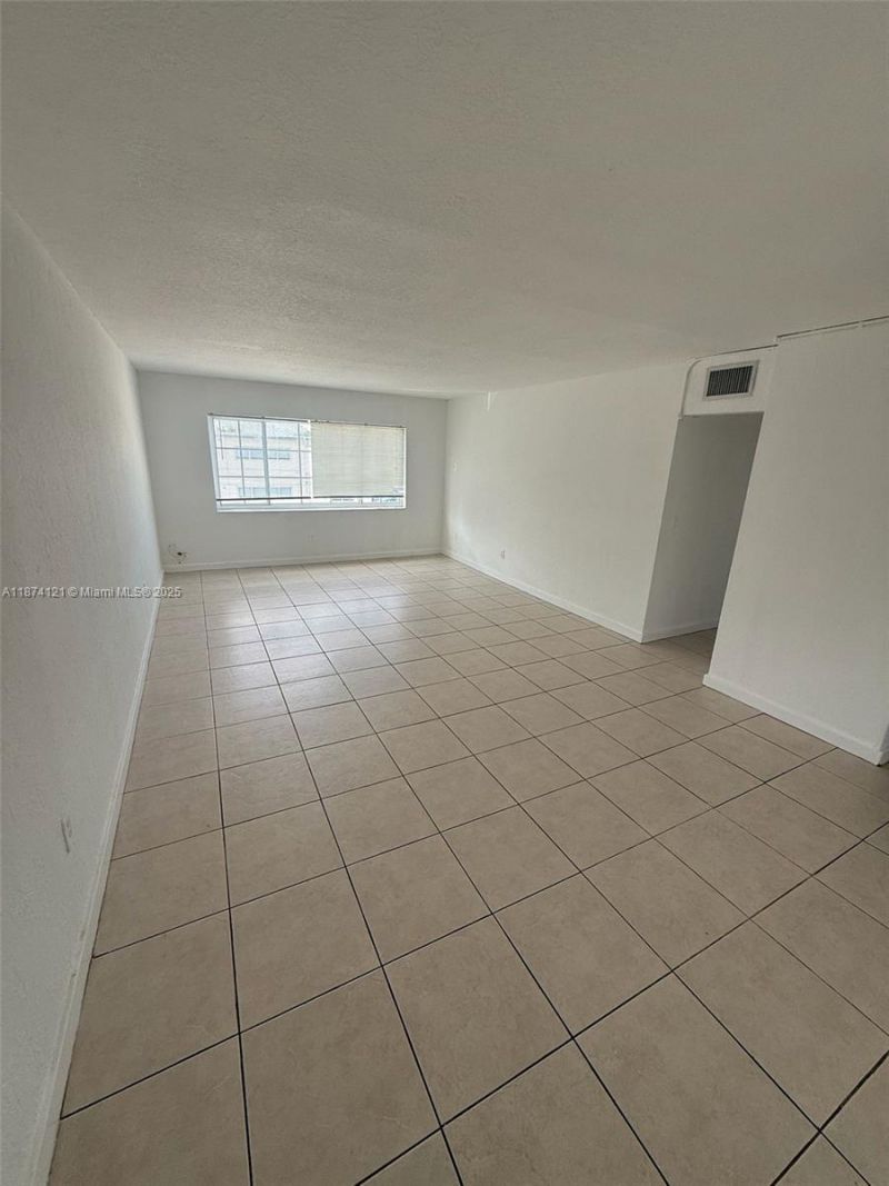 13700 NE 6th Ave, Unit 213, North Miami, FL 33161 Photo