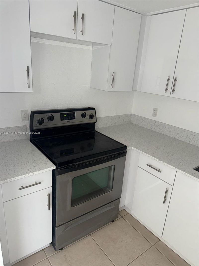 13700 NE 6th Ave, Unit 213, North Miami, FL 33161 Photo