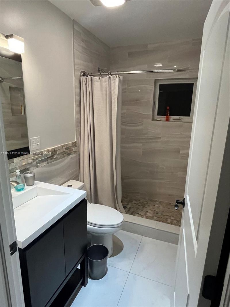 7521 SW 57th Ter, Miami, FL 33143 Photo