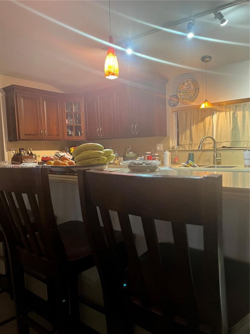 7521 SW 57th Ter, Miami, FL 33143 Photo