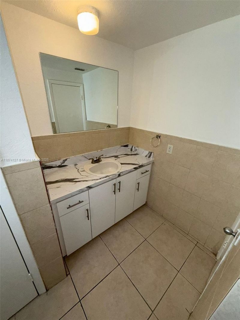 13700 NE 6th Ave, Unit 201, North Miami, FL 33161 Photo