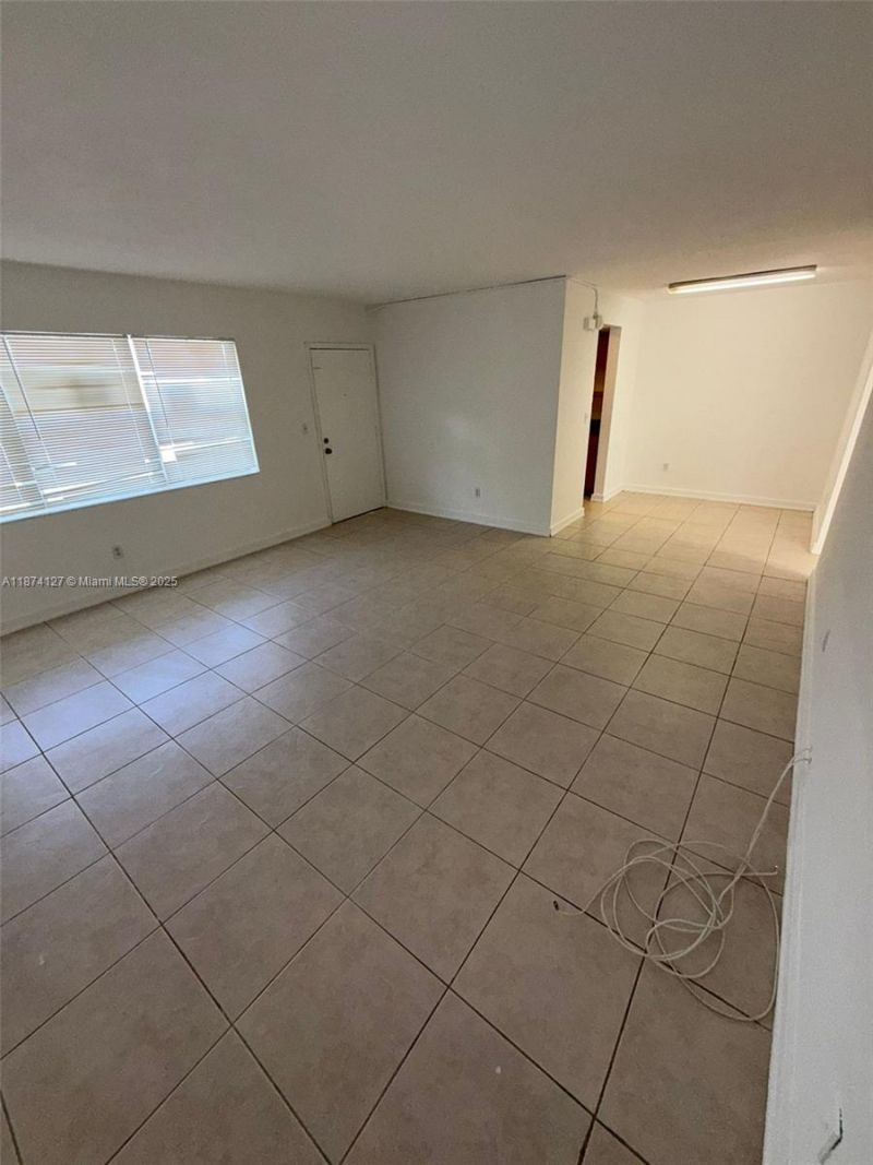 13700 NE 6th Ave, Unit 201, North Miami, FL 33161 Photo