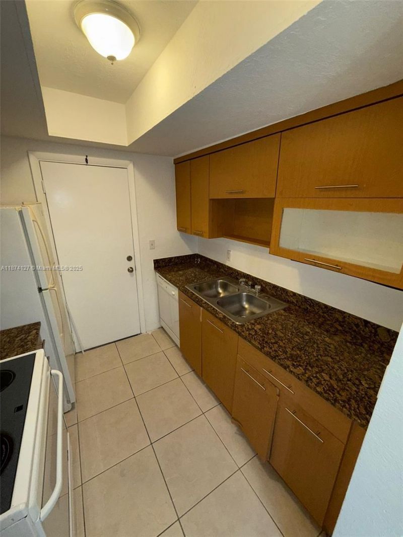 13700 NE 6th Ave, Unit 201, North Miami, FL 33161 Photo