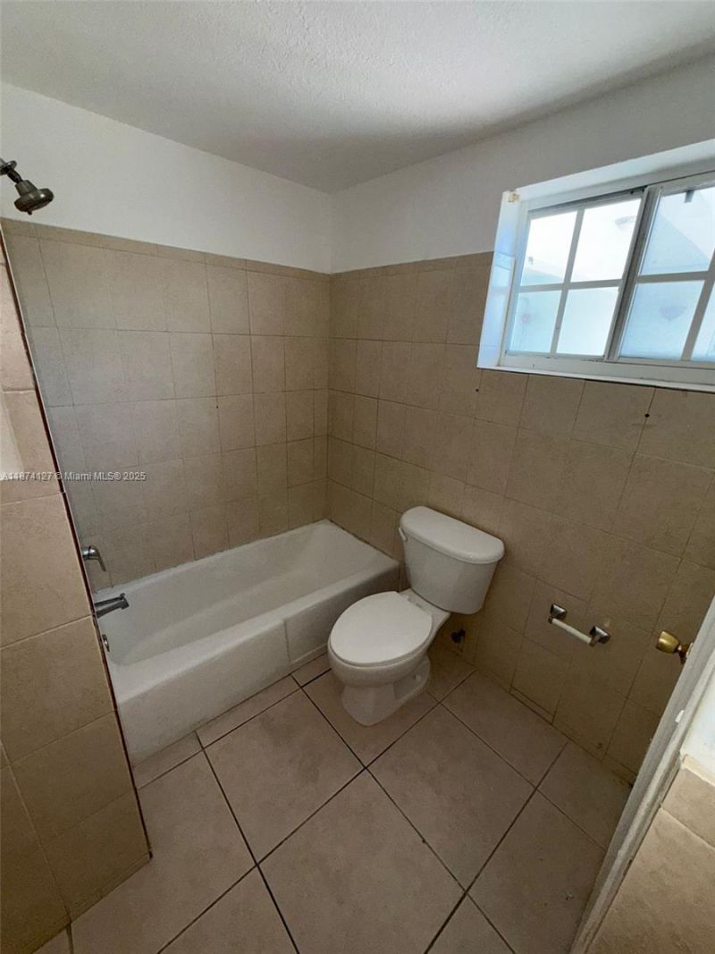 13700 NE 6th Ave, Unit 201, North Miami, FL 33161 Photo