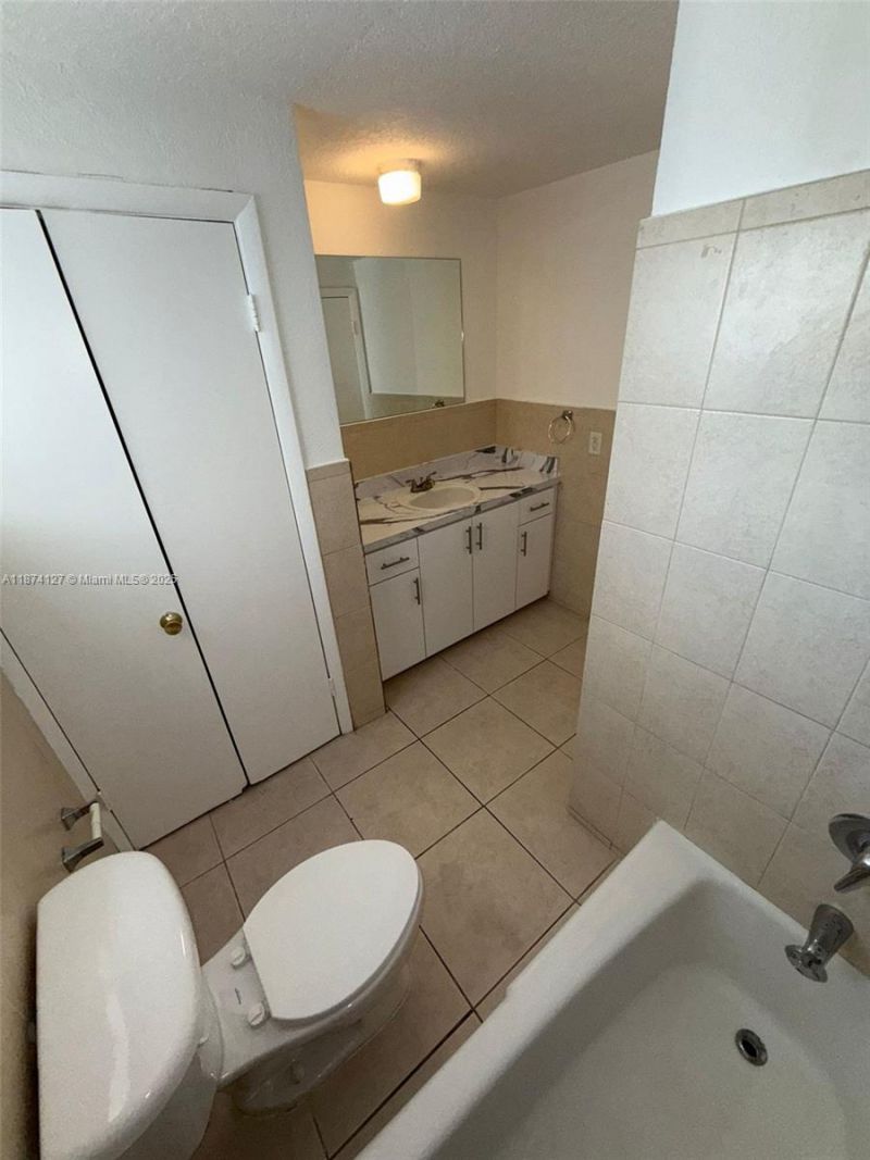 13700 NE 6th Ave, Unit 201, North Miami, FL 33161 Photo