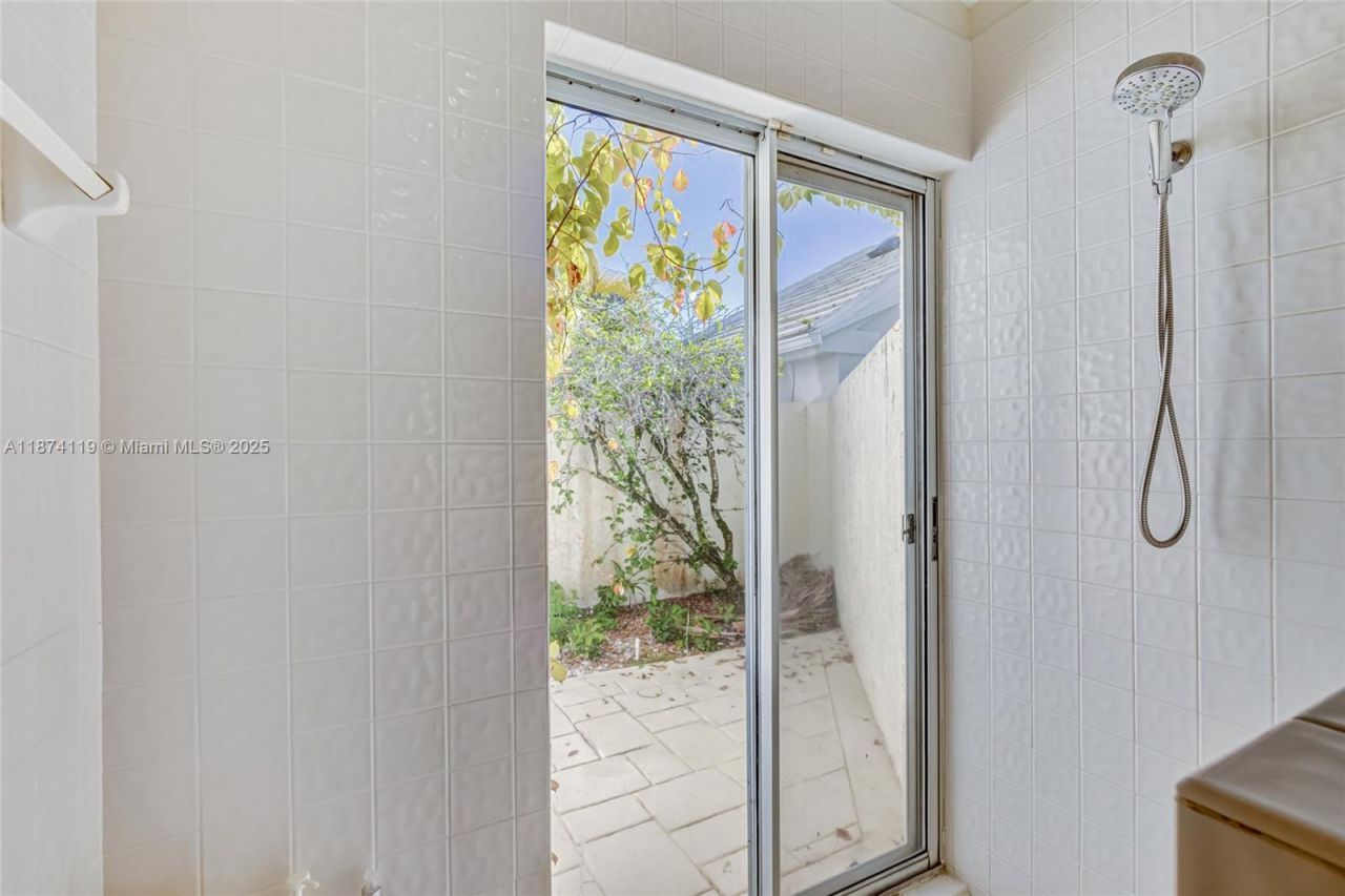 30 Windsor Ln, Palm Beach Gardens, FL 33418 Photo