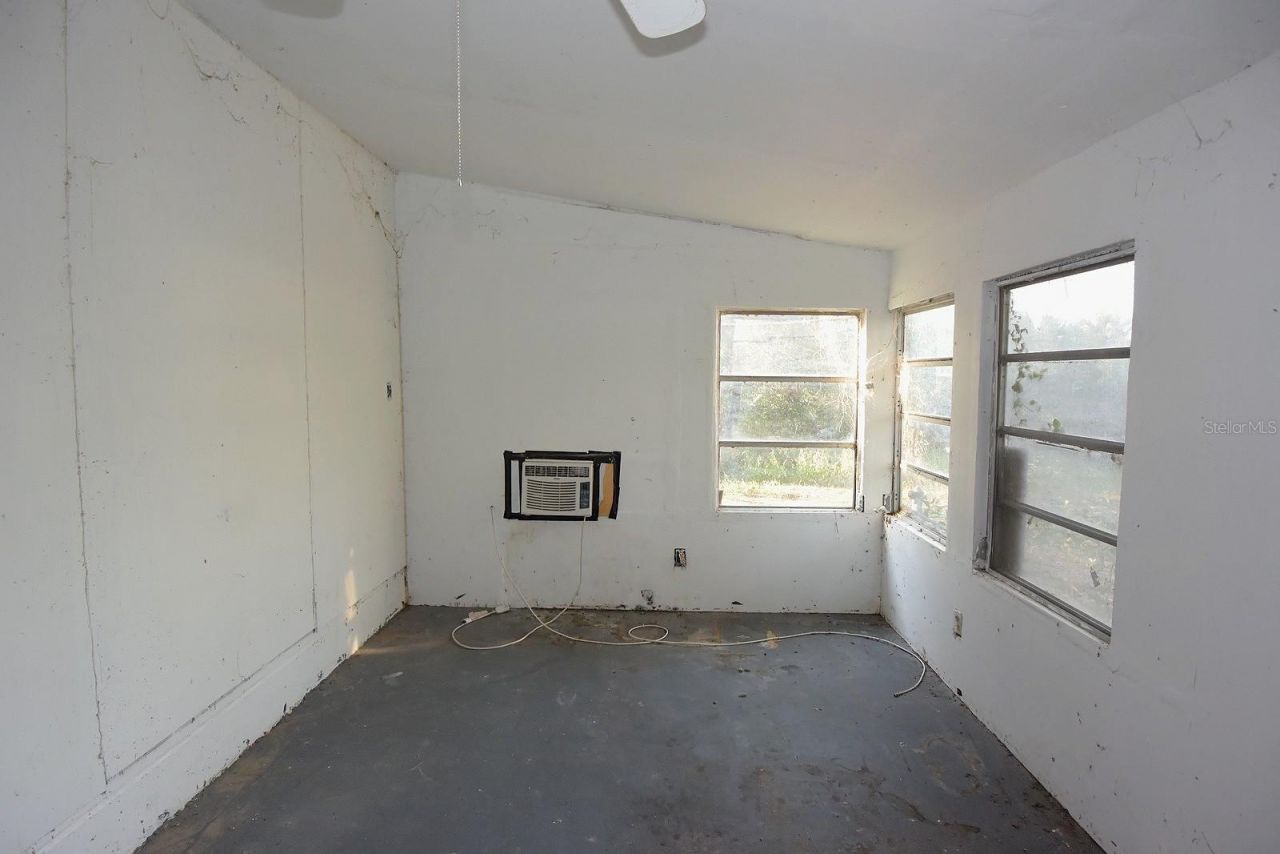 7610 Anna Avenue, Gibsonton, FL 33534 Photo