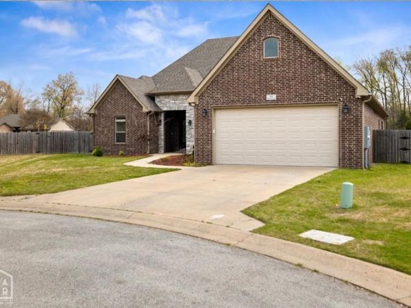 828 Laura Lea, Jonesboro, AR 72405