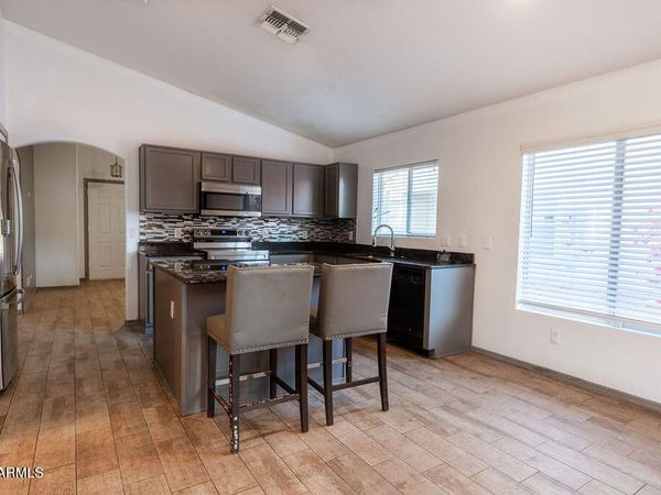 7780 N 57TH Drive, Glendale, AZ 85301