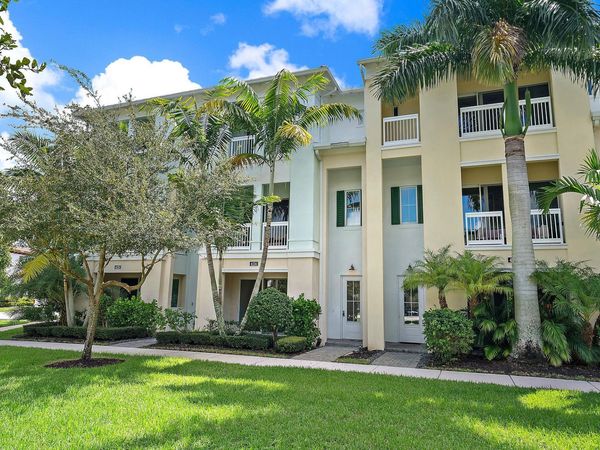 4124 Faraday Way, Palm Beach Gardens, FL 33418