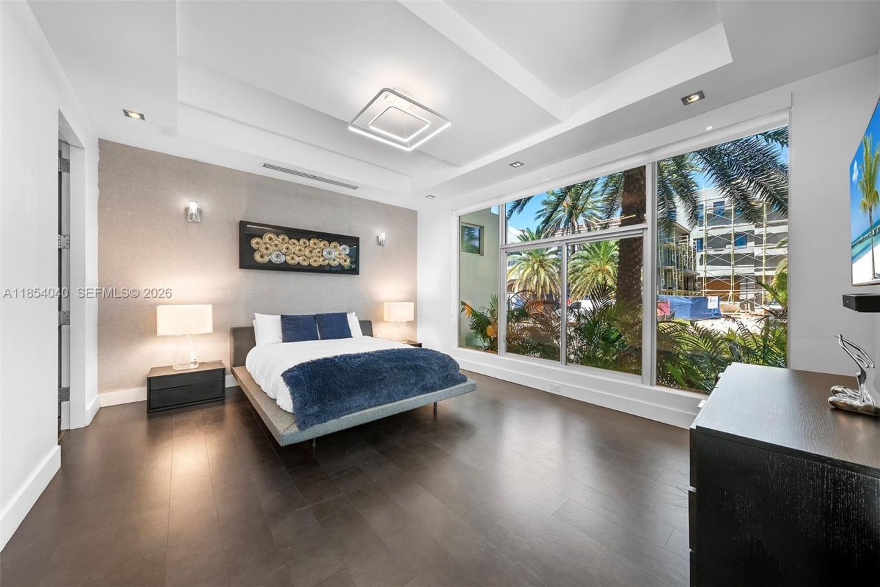 300 Royal Plaza Dr, Fort Lauderdale, FL 33301 Photo