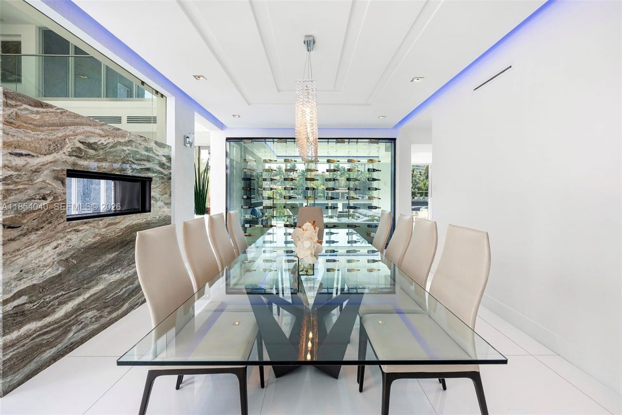 300 Royal Plaza Dr, Fort Lauderdale, FL 33301 Photo