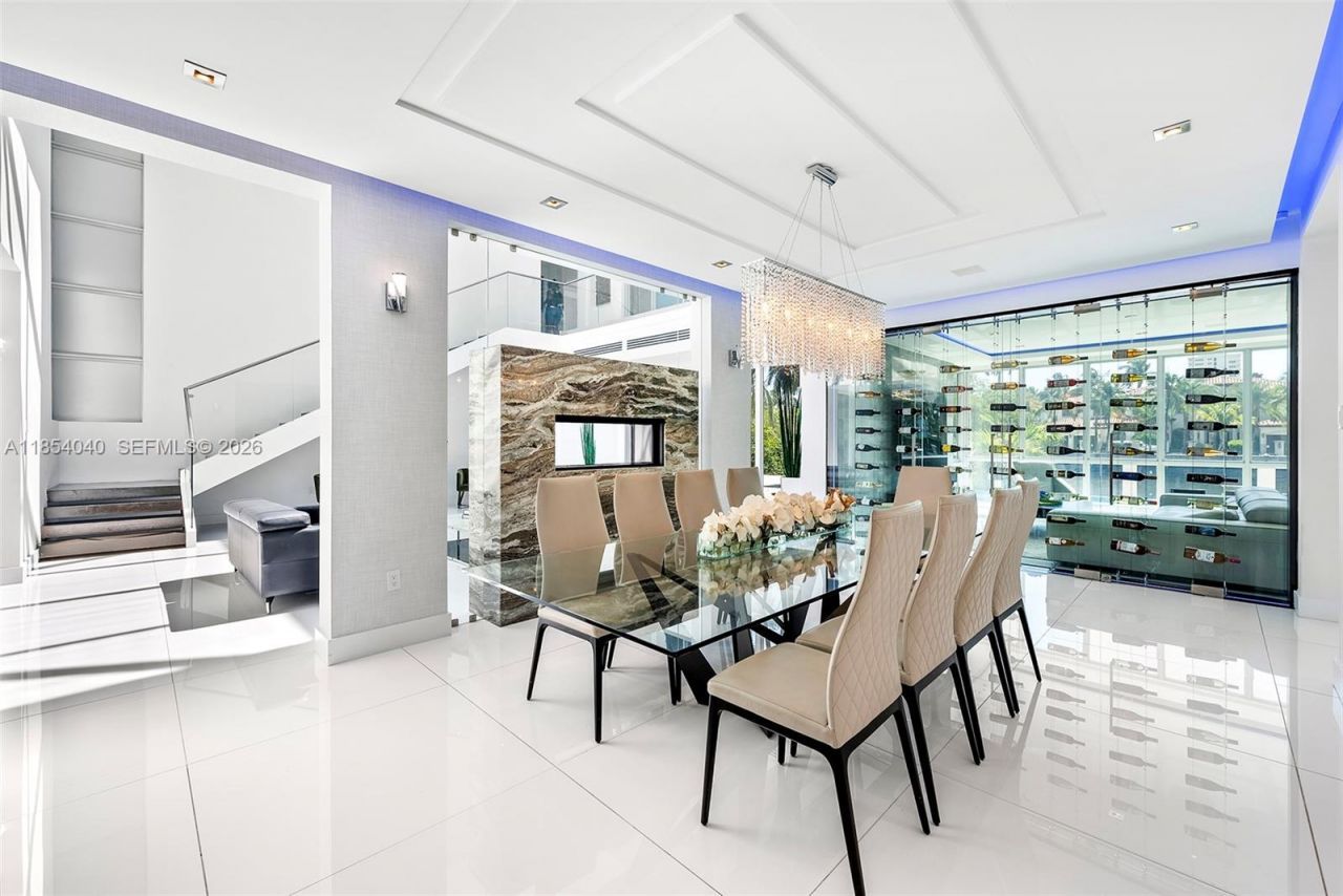 300 Royal Plaza Dr, Fort Lauderdale, FL 33301 Photo