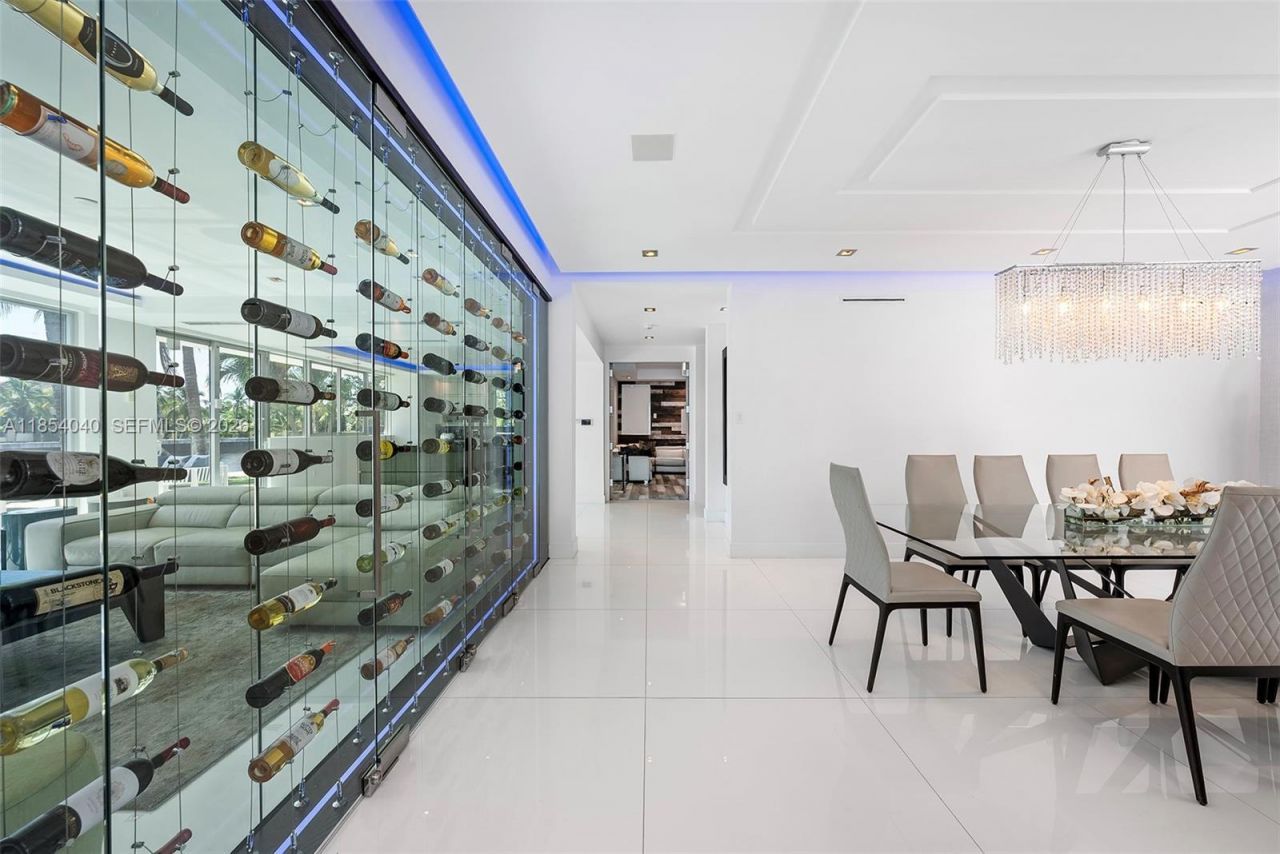 300 Royal Plaza Dr, Fort Lauderdale, FL 33301 Photo