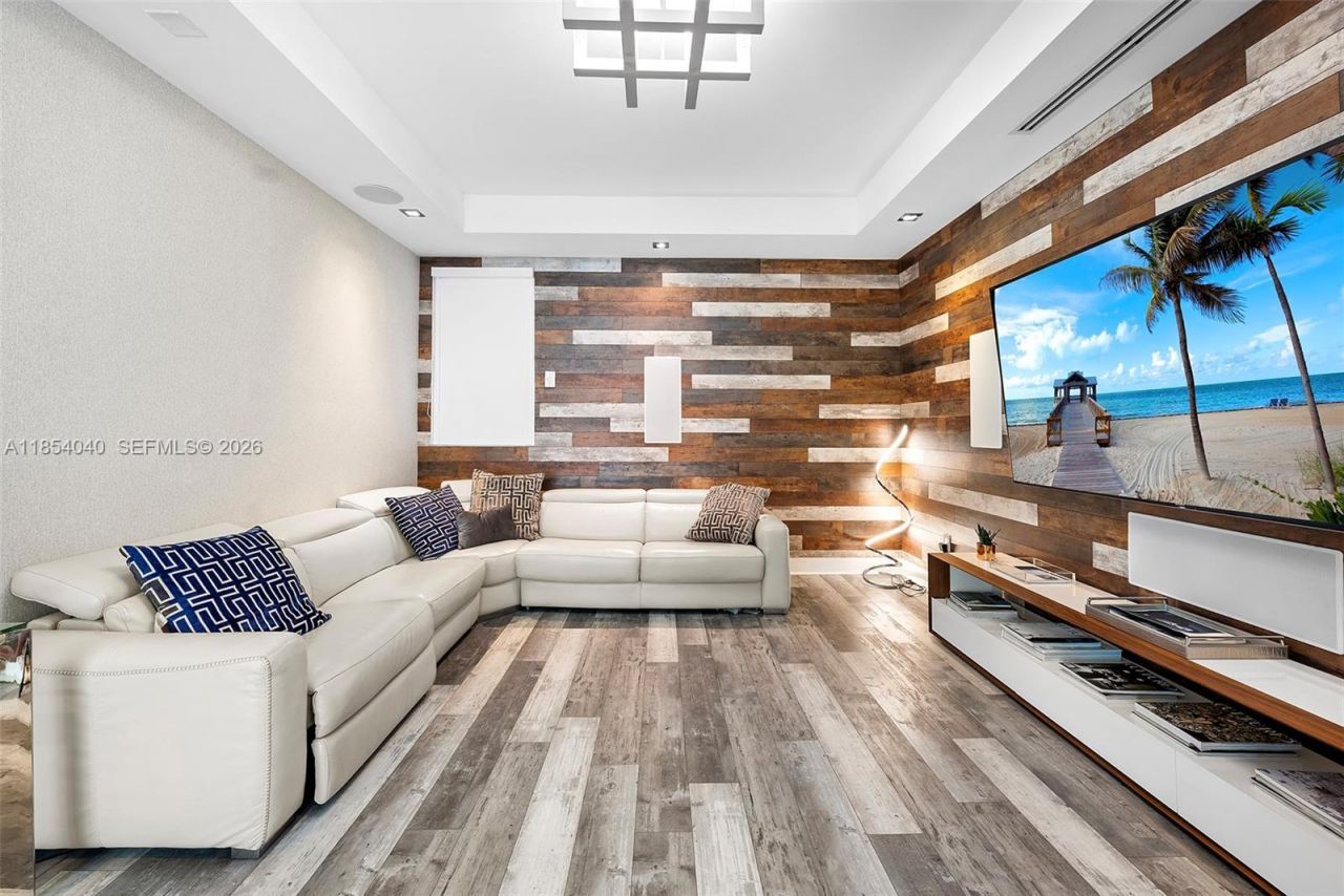 300 Royal Plaza Dr, Fort Lauderdale, FL 33301 Photo