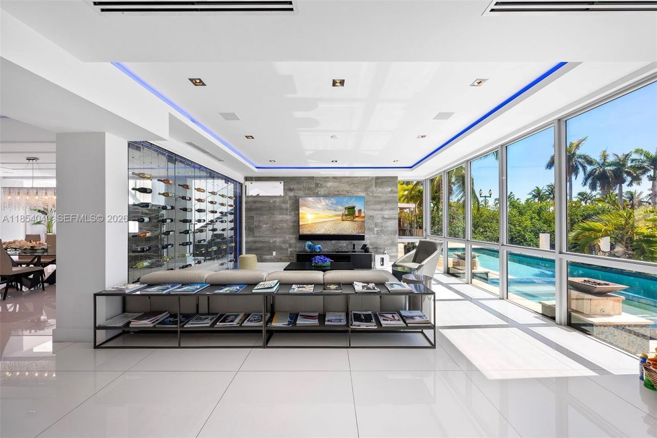 300 Royal Plaza Dr, Fort Lauderdale, FL 33301 Photo