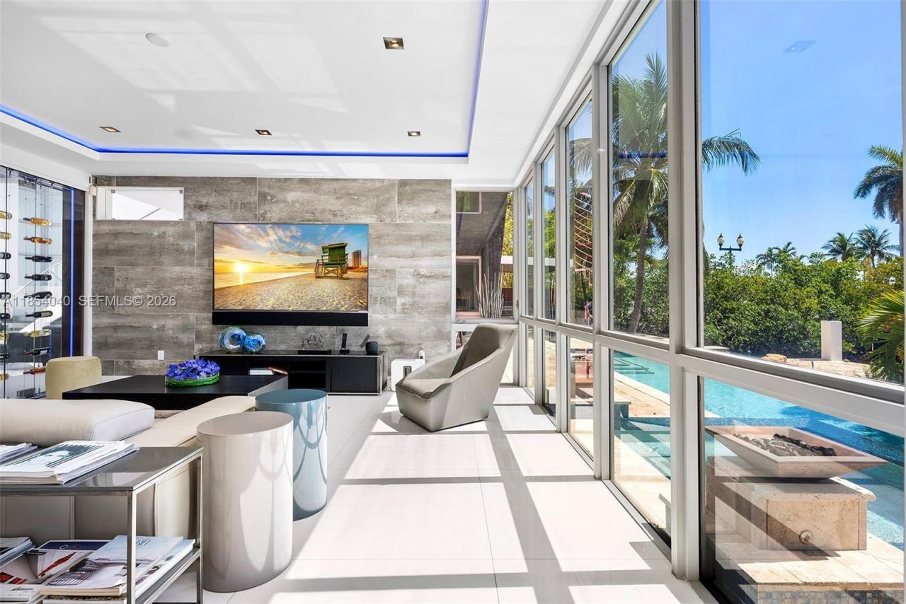 300 Royal Plaza Dr, Fort Lauderdale, FL 33301 Photo