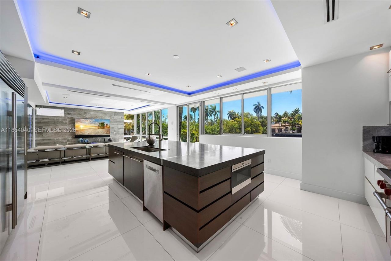 300 Royal Plaza Dr, Fort Lauderdale, FL 33301 Photo