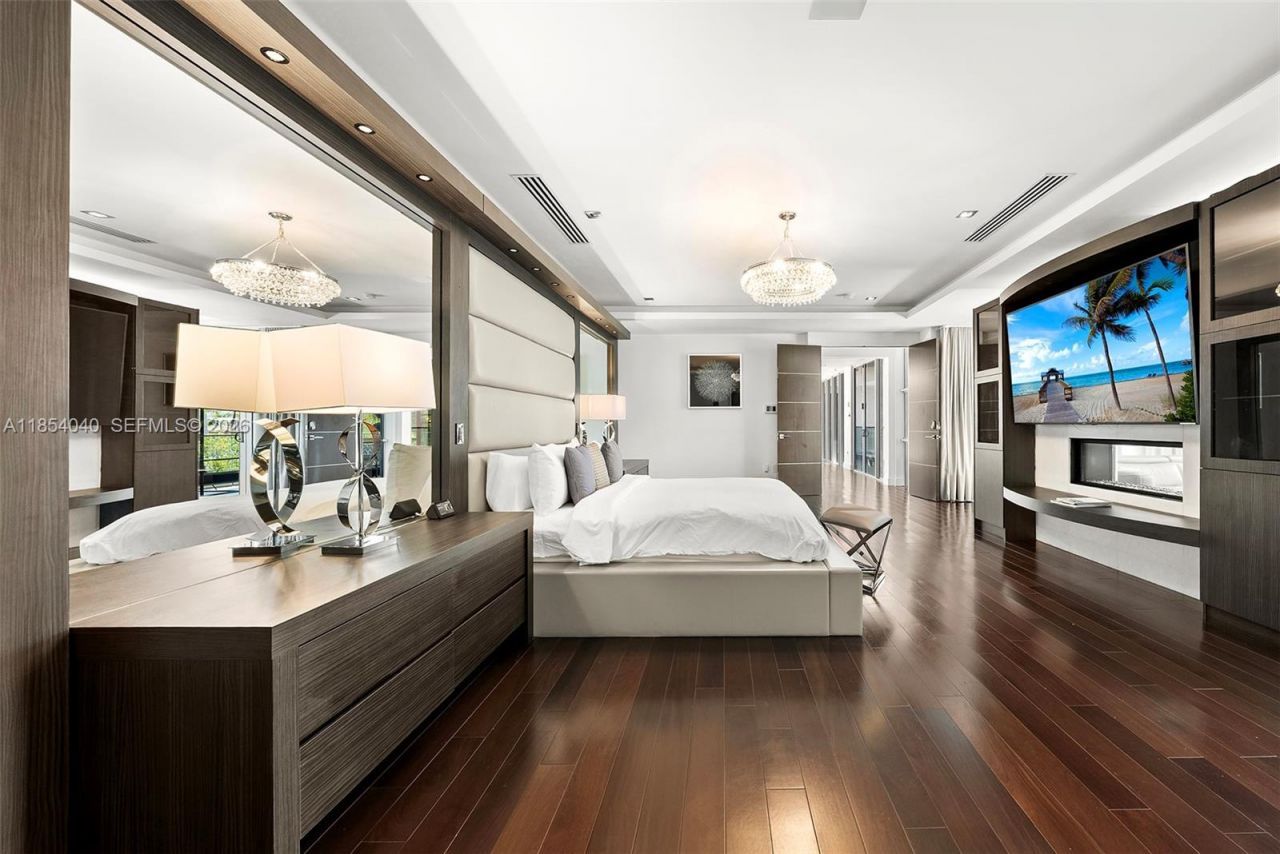 300 Royal Plaza Dr, Fort Lauderdale, FL 33301 Photo