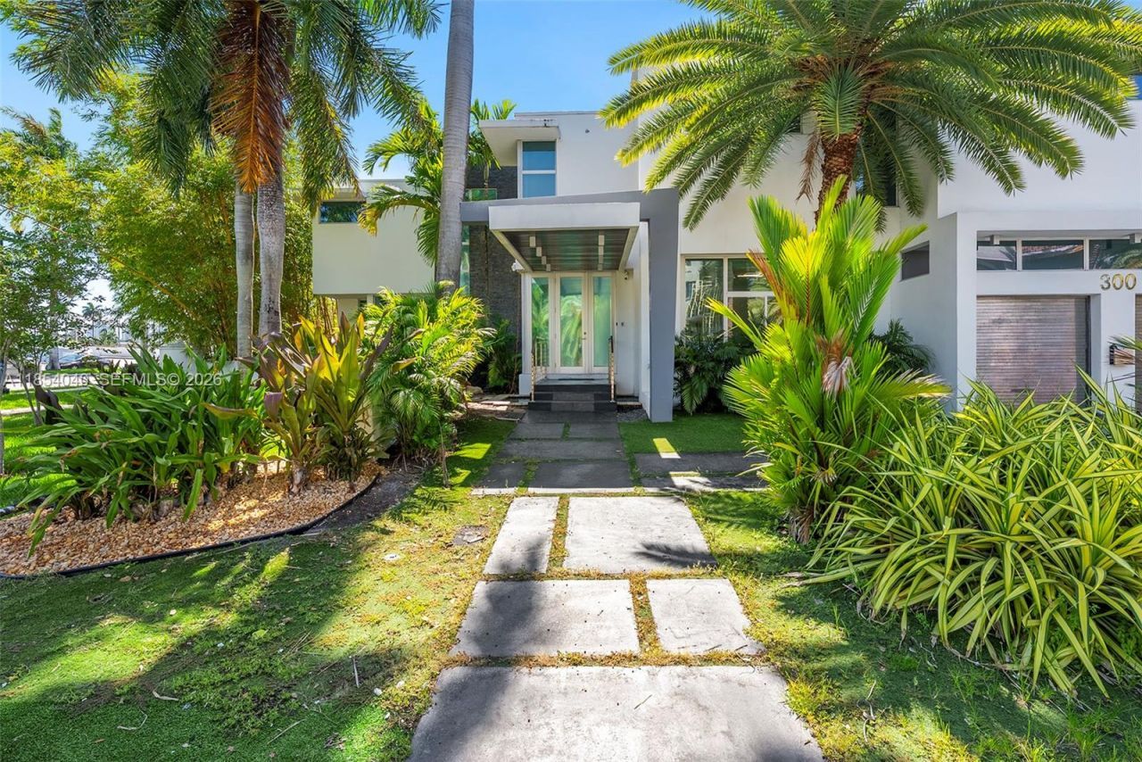 300 Royal Plaza Dr, Fort Lauderdale, FL 33301 Photo