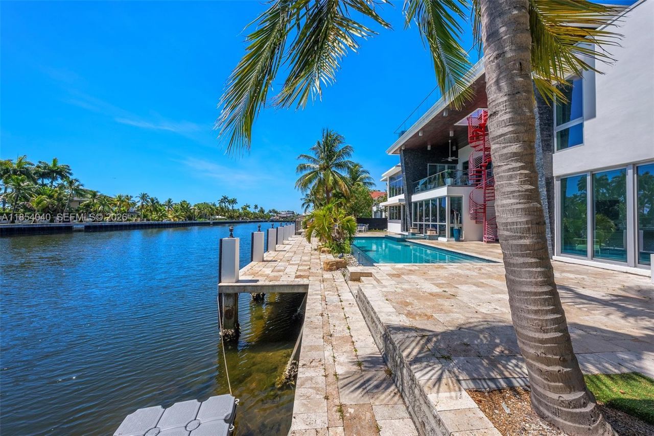 300 Royal Plaza Dr, Fort Lauderdale, FL 33301 Photo