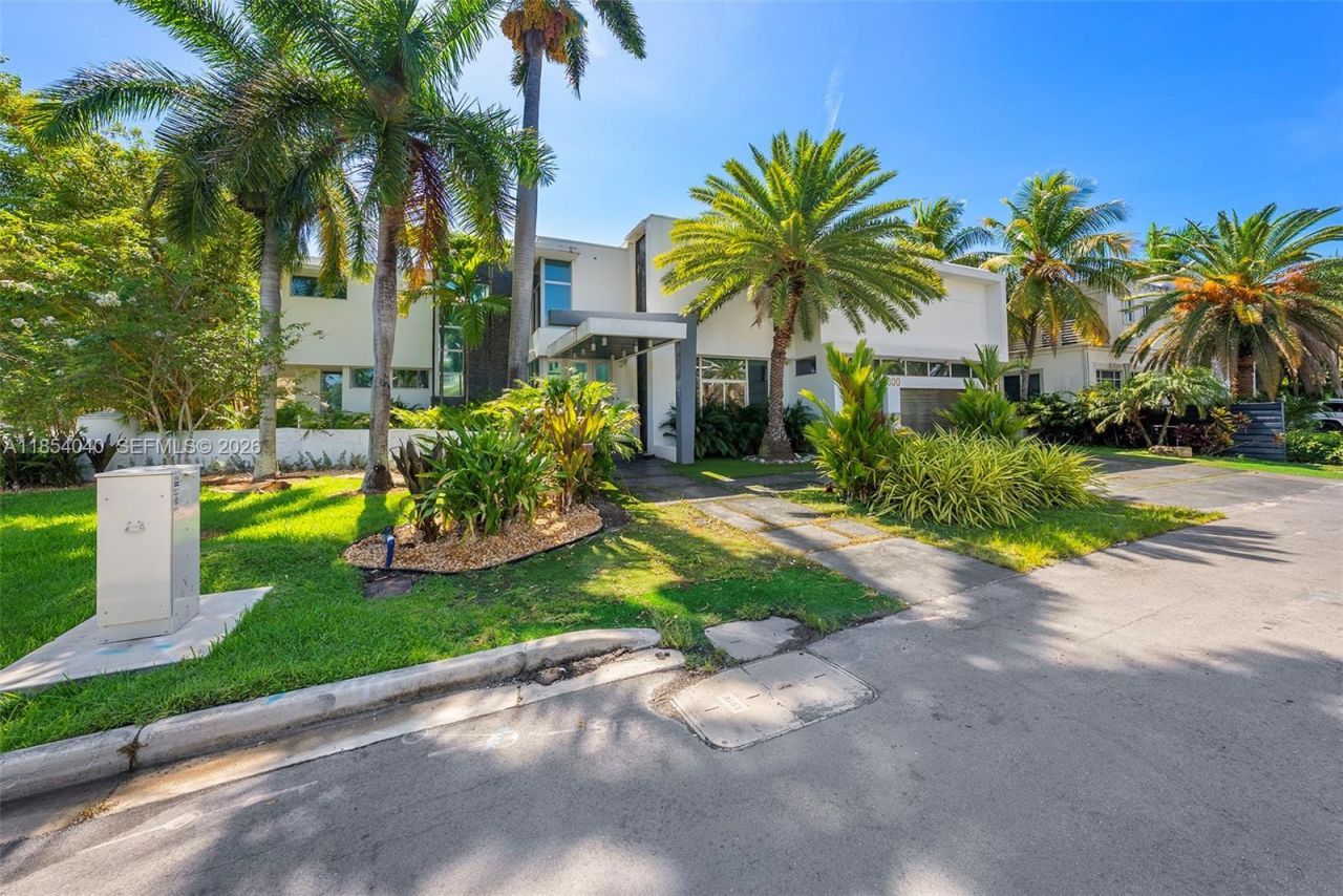 300 Royal Plaza Dr, Fort Lauderdale, FL 33301 Photo