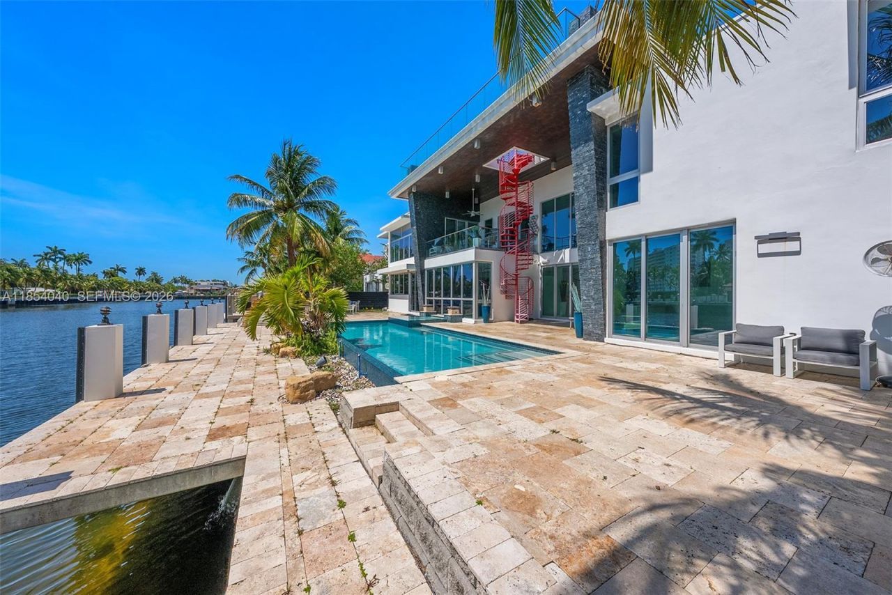 300 Royal Plaza Dr, Fort Lauderdale, FL 33301 Photo