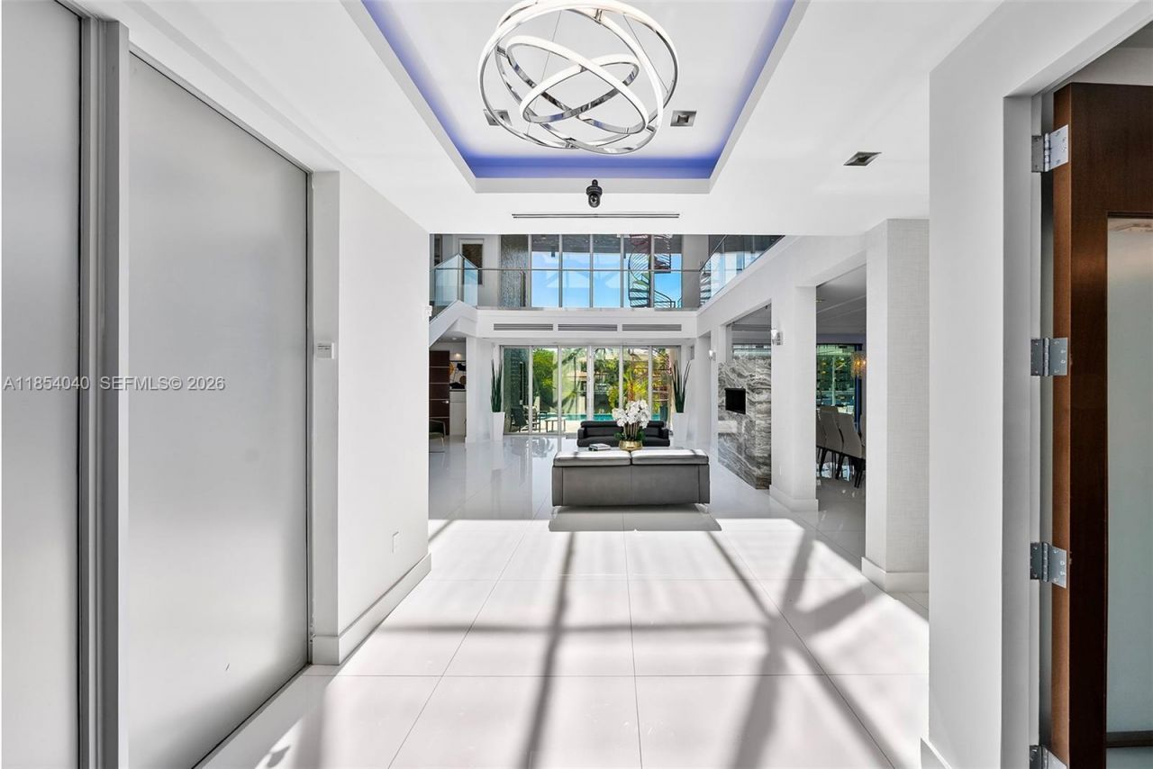 300 Royal Plaza Dr, Fort Lauderdale, FL 33301 Photo