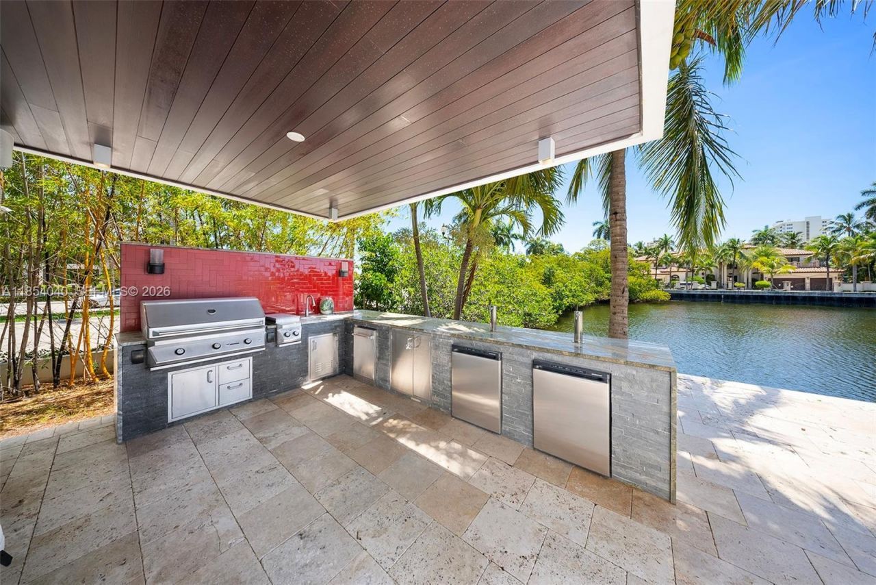 300 Royal Plaza Dr, Fort Lauderdale, FL 33301 Photo